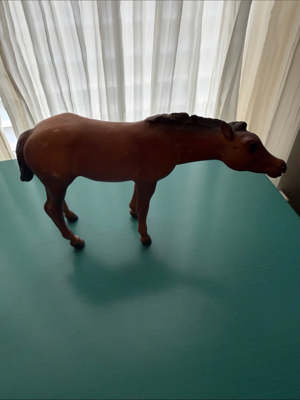 Breyer sucking colt Brown Horse